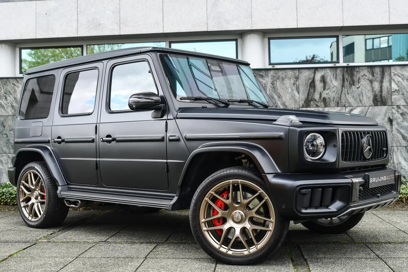 Mercedes-Benz G 63 AMG Grijs kenteken|Carbon|Akrapovic|BTW|NLauto| Noir - 2