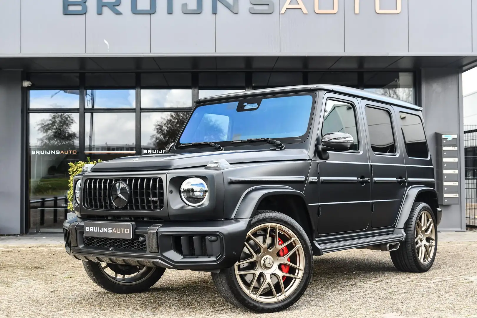 Mercedes-Benz G 63 AMG Grijs kenteken|Carbon|Akrapovic|BTW|NLauto| Noir - 1