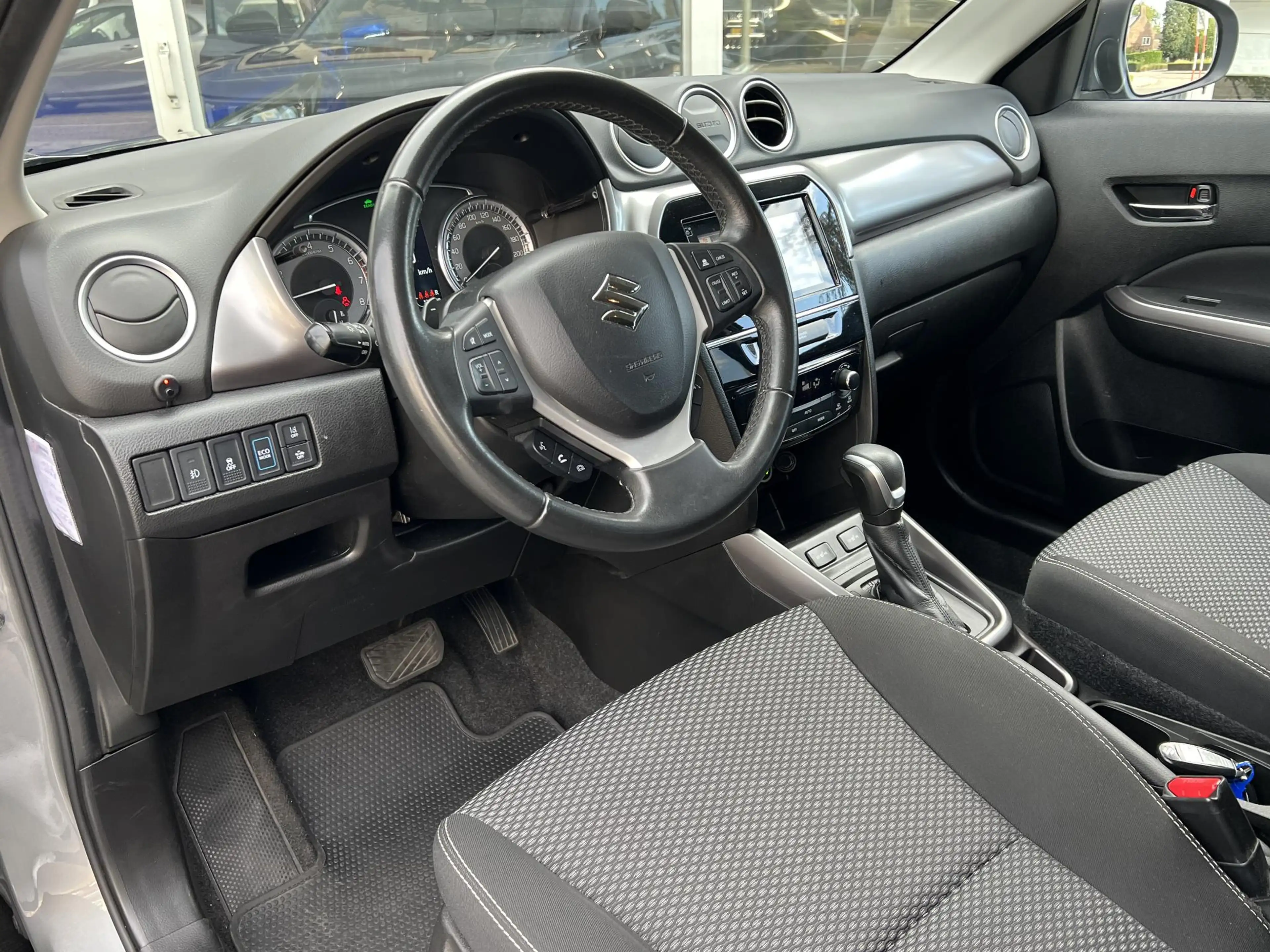 Suzuki Vitara 1.5 Hybrid Select | Trekhaak, Dodehoekherkenning, — photo 21