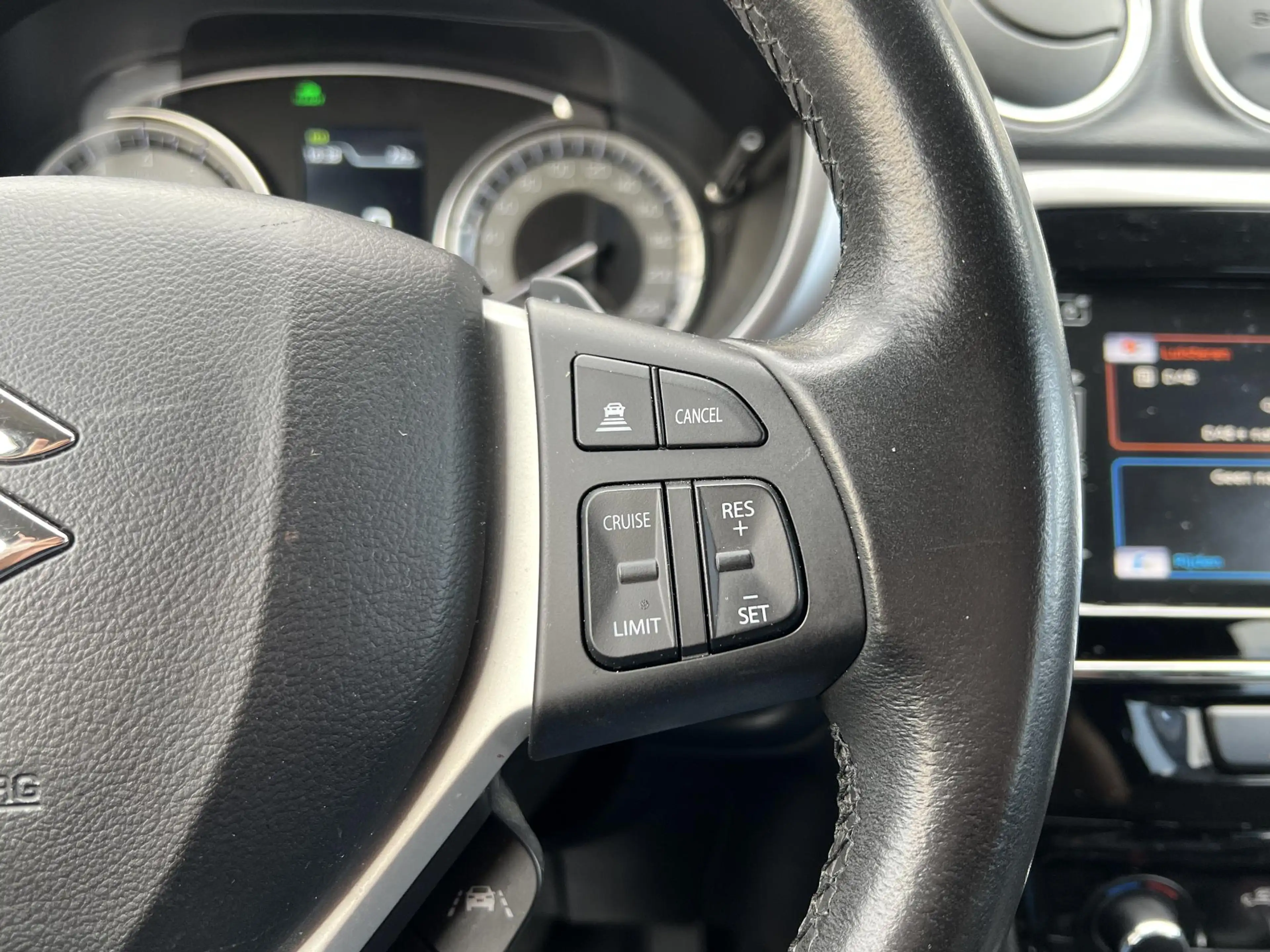 Suzuki Vitara 1.5 Hybrid Select | Trekhaak, Dodehoekherkenning, — photo 24
