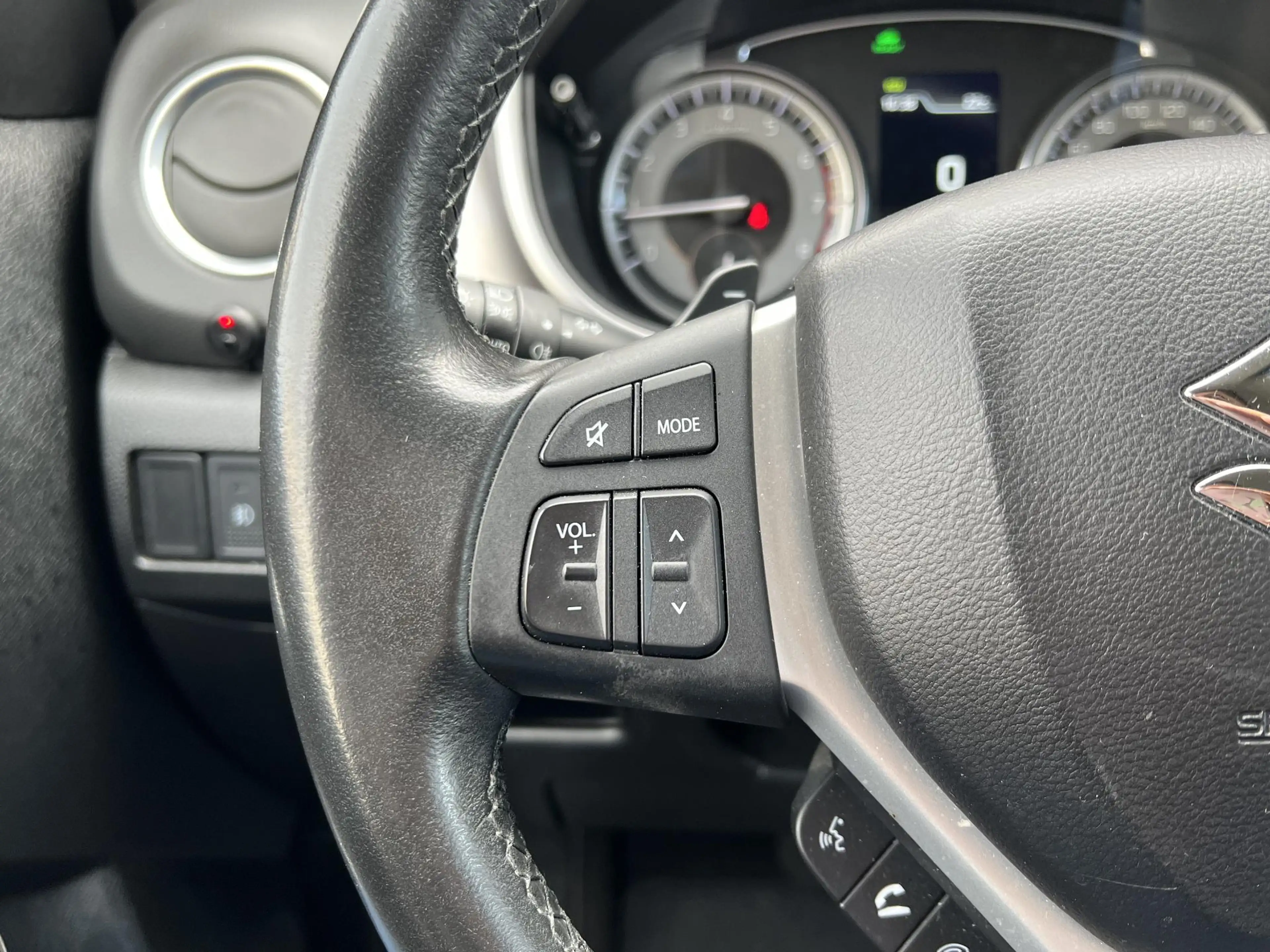 Suzuki Vitara 1.5 Hybrid Select | Trekhaak, Dodehoekherkenning, — photo 23