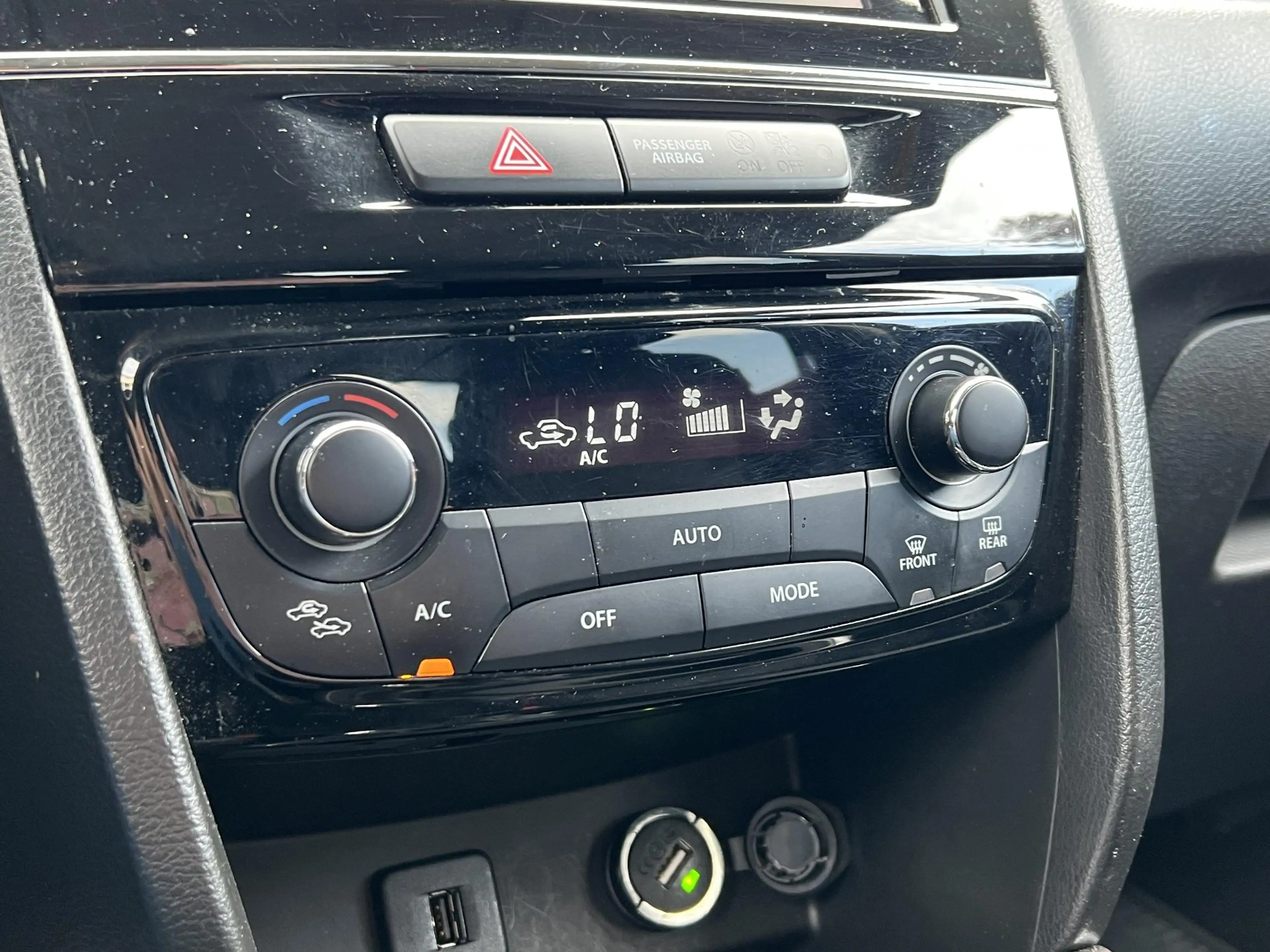 Suzuki Vitara 1.5 Hybrid Select | Trekhaak, Dodehoekherkenning, — photo 37