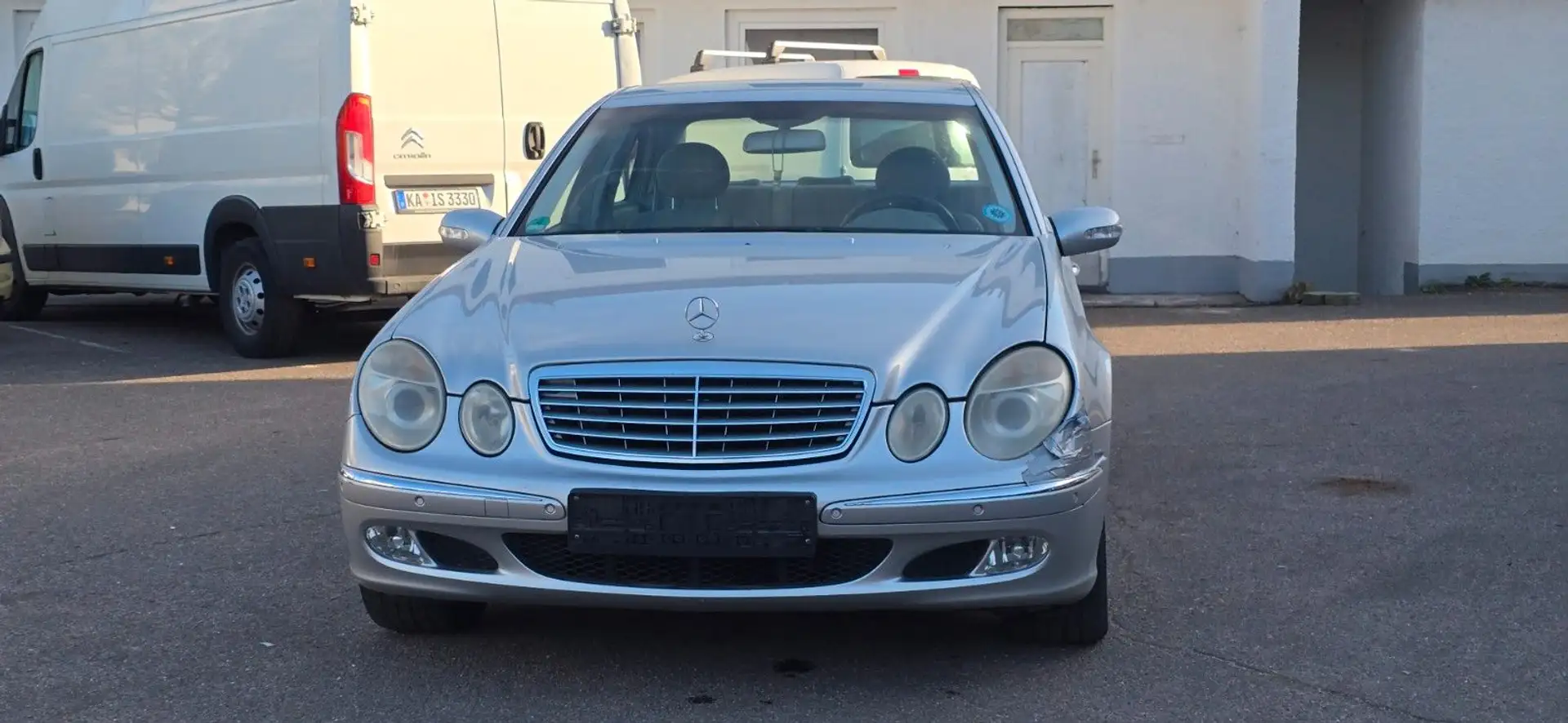 Mercedes-Benz E 240 E -Klasse Lim. E 240 Argent - 2