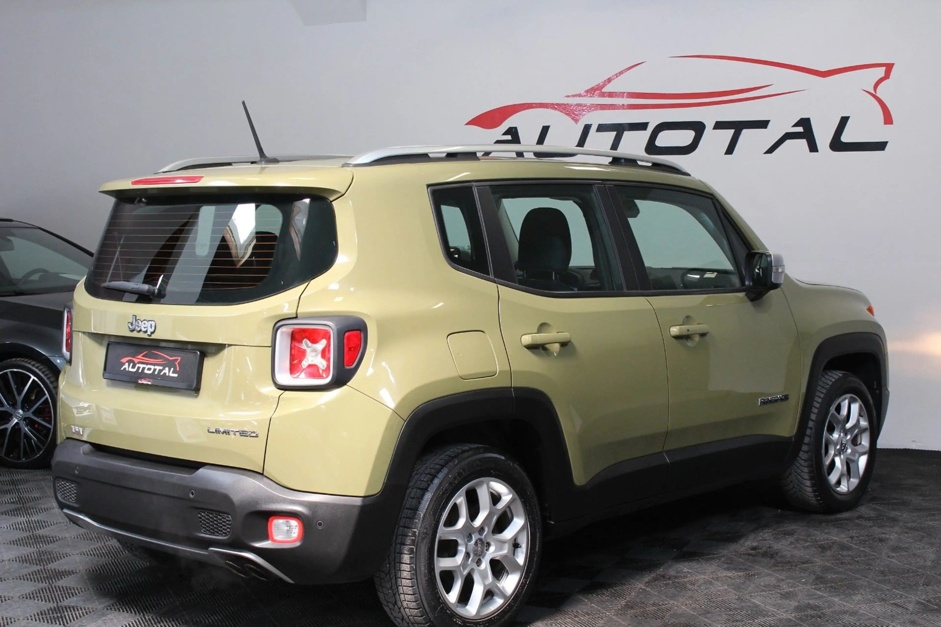 Jeep Renegade Limited FWD*Leder*Tempomat*Bluetooth* — photo 11