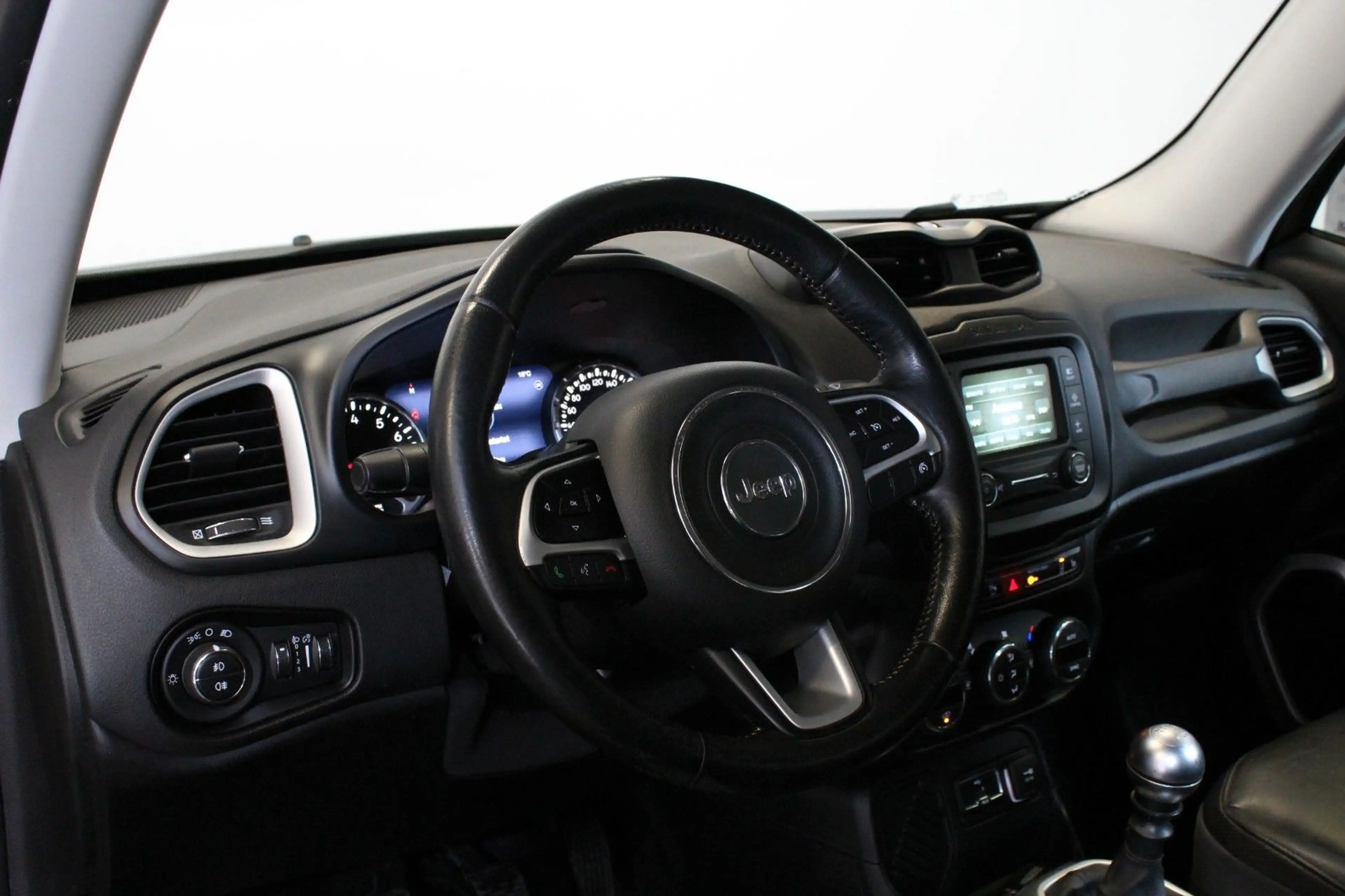 Jeep Renegade Limited FWD*Leder*Tempomat*Bluetooth* — photo 19