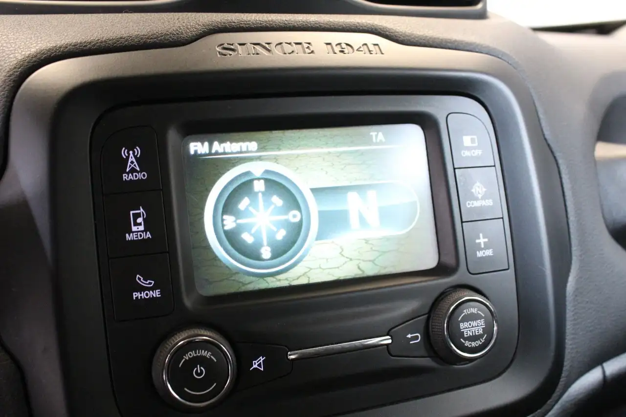 JEEP RENEGADE 140 ch - SELLERIE CUIR - VOLANT EN CUIR
