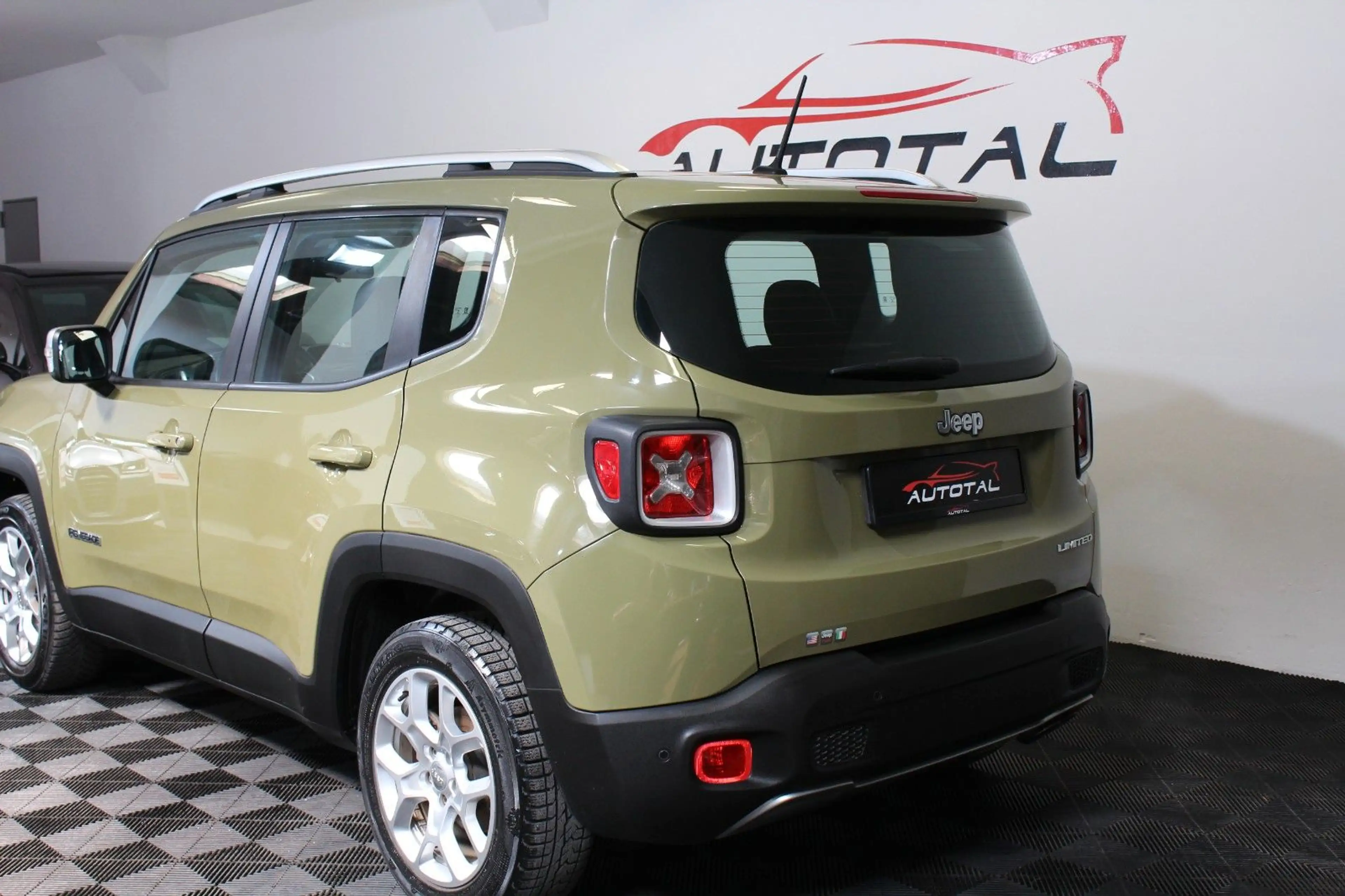 Jeep Renegade Limited FWD*Leder*Tempomat*Bluetooth* — photo 34