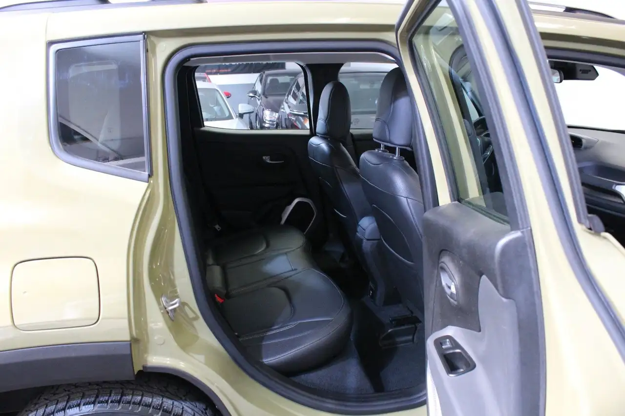 JEEP RENEGADE 140 ch - SELLERIE CUIR - VOLANT EN CUIR
