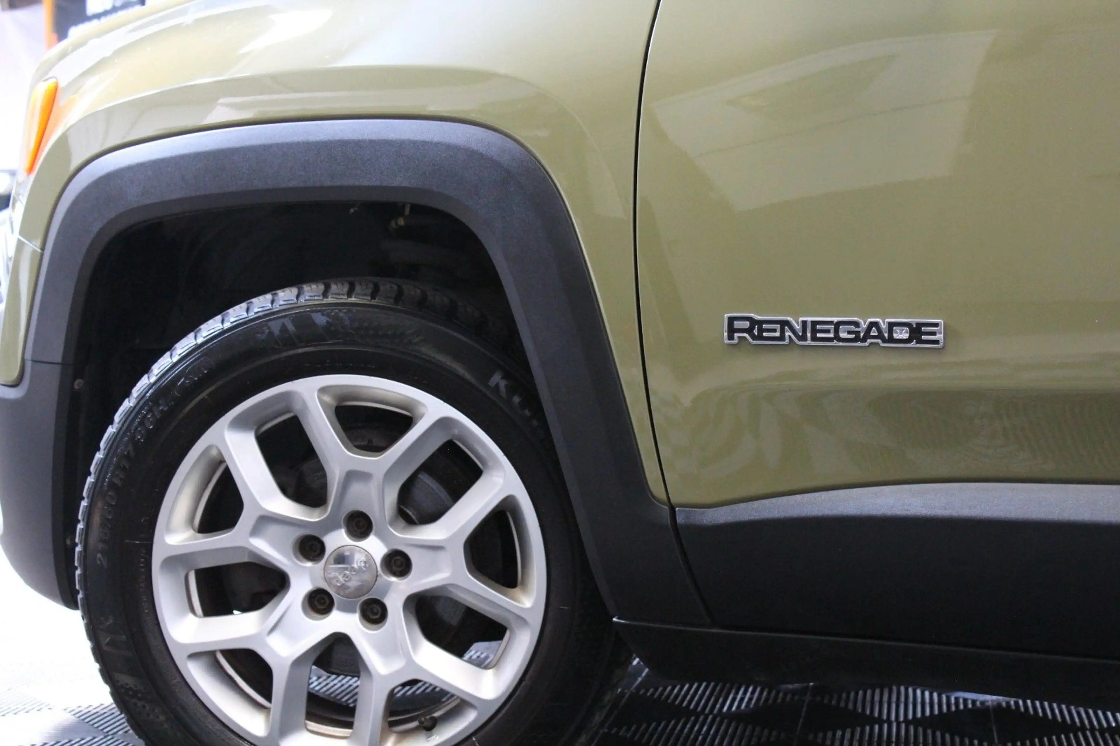 Jeep Renegade Limited FWD*Leder*Tempomat*Bluetooth* — photo 36
