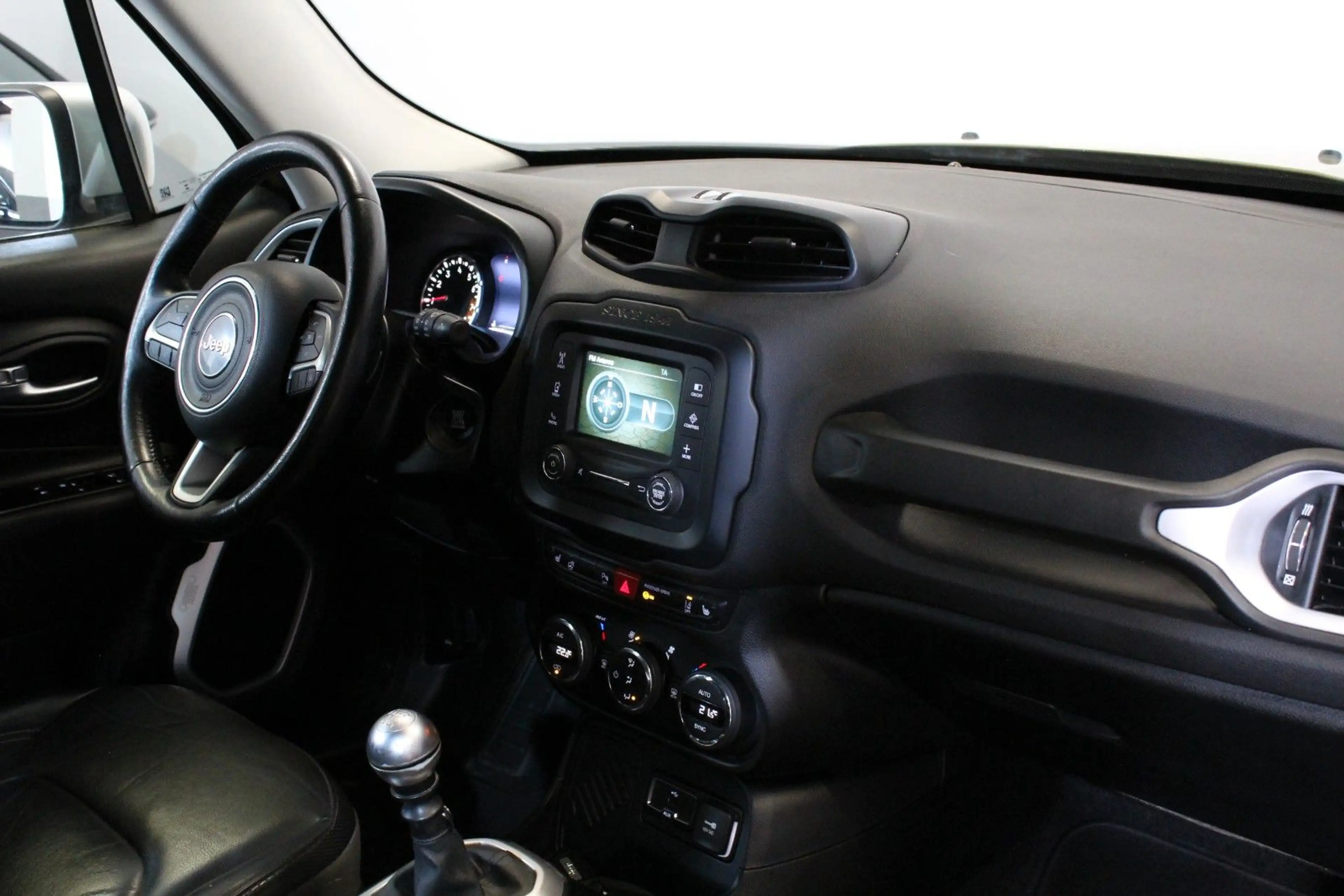 Jeep Renegade Limited FWD*Leder*Tempomat*Bluetooth* — photo 25