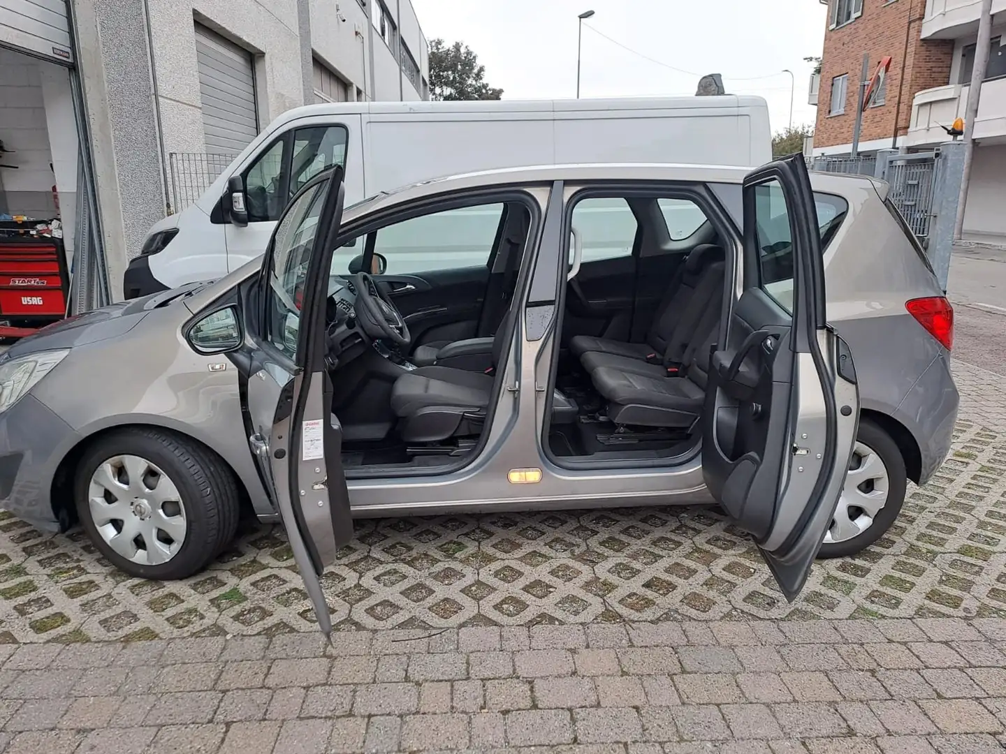 Opel Meriva Meriva II 2010 1.3 cdti ecoflex Cosmo 95cv Grigio - 1