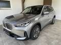 BMW iX1 eDrive20 66,5kWh-LED-AHV-RFK-Live Cockpit Plus-... Silber - thumbnail 3