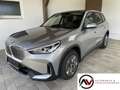 BMW iX1 eDrive20 66,5kWh-LED-AHV-RFK-Live Cockpit Plus-... Silber - thumbnail 1