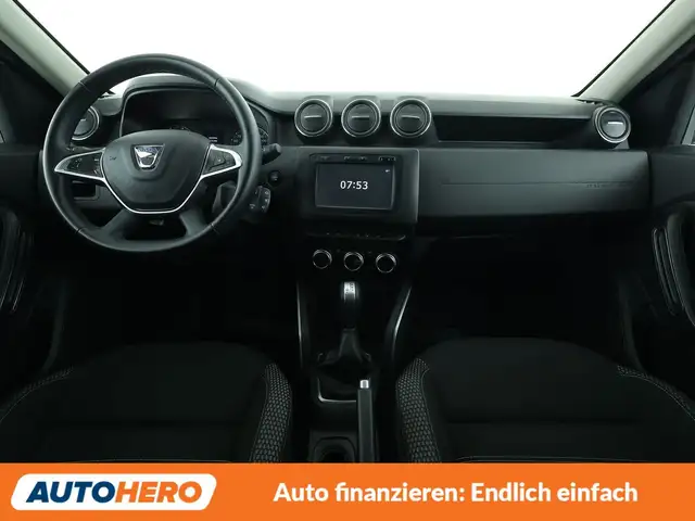 Dacia Duster view 12