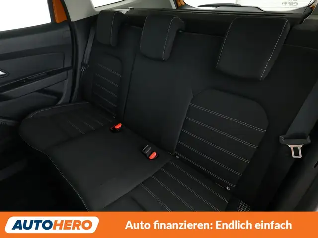 Dacia Duster view 14