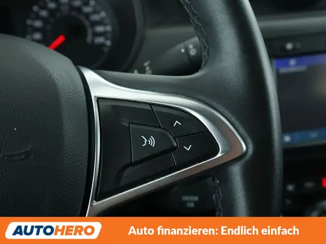 Dacia Duster view 27