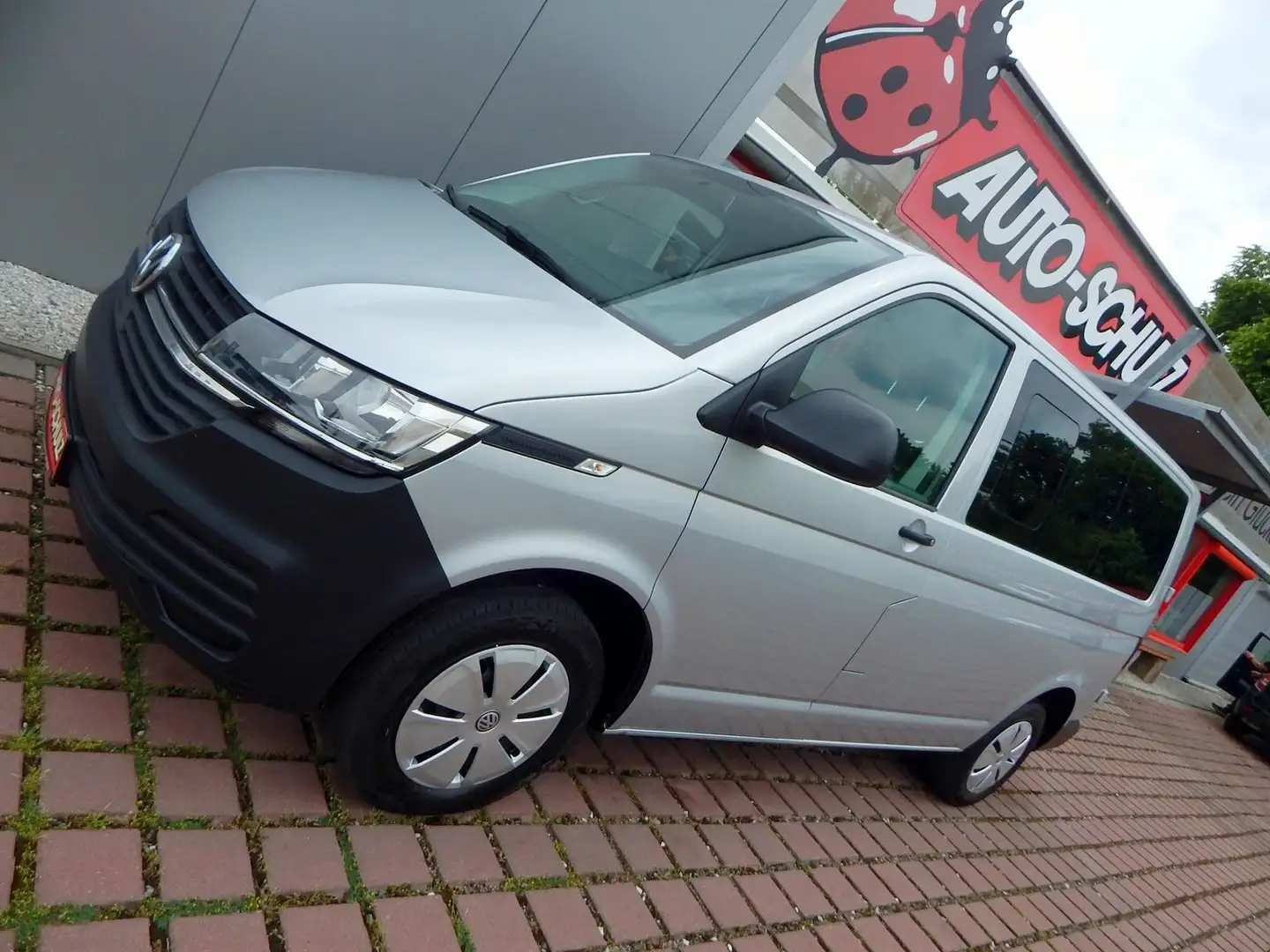 Volkswagen T6 Kombi T6.1 Kombi 5-SITZER SITZHEIZG. PDC AHZV Šedá - 1