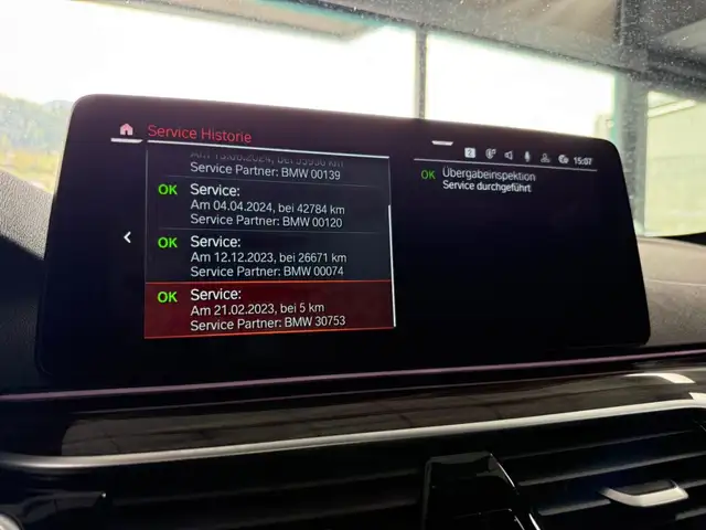 BMW 530 M-SPORT,SCHIEBEDACH,AHK,HuD,LASER,AMBIENTE,VIRTUA Ansicht 28