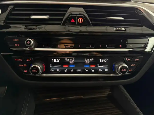 BMW 530 M-SPORT,SCHIEBEDACH,AHK,HuD,LASER,AMBIENTE,VIRTUA Ansicht 25