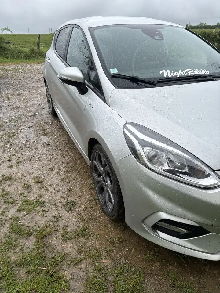 Ford Fiesta 5 portes — photo 7