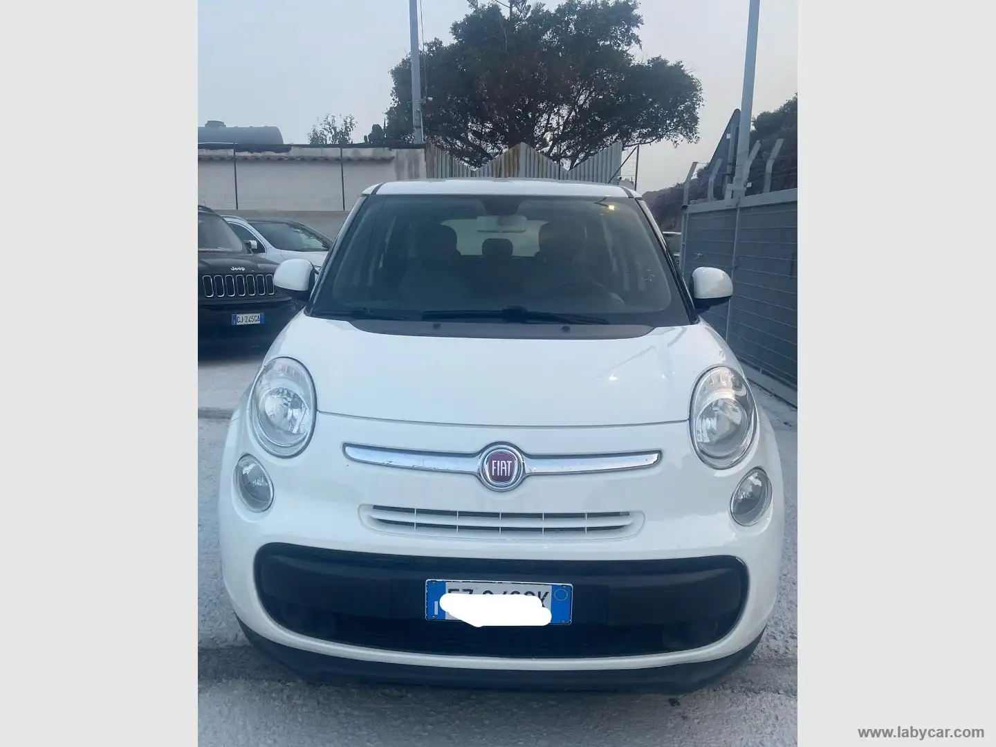 Fiat 500L Living 1.6 MJT 105 CV Lounge Bianco - 2
