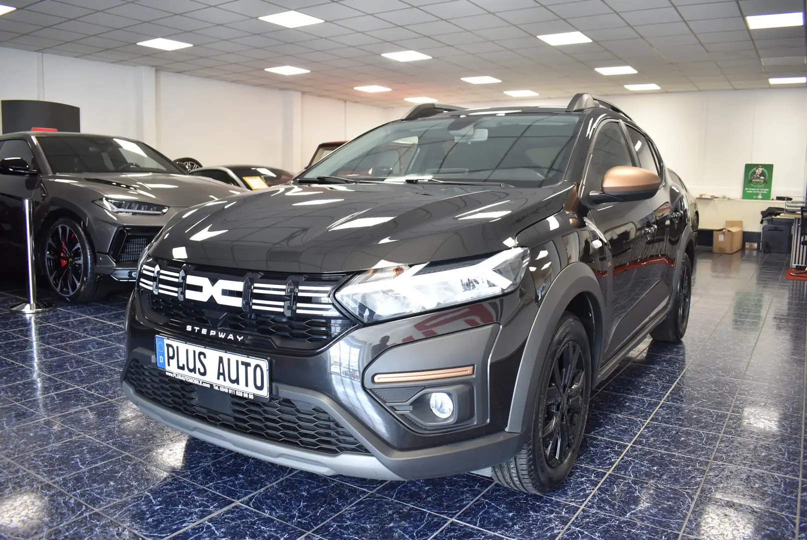 Dacia Sandero 1,0 Stepway Extreme LED Schiebed SHZ PDC Schwarz - 2