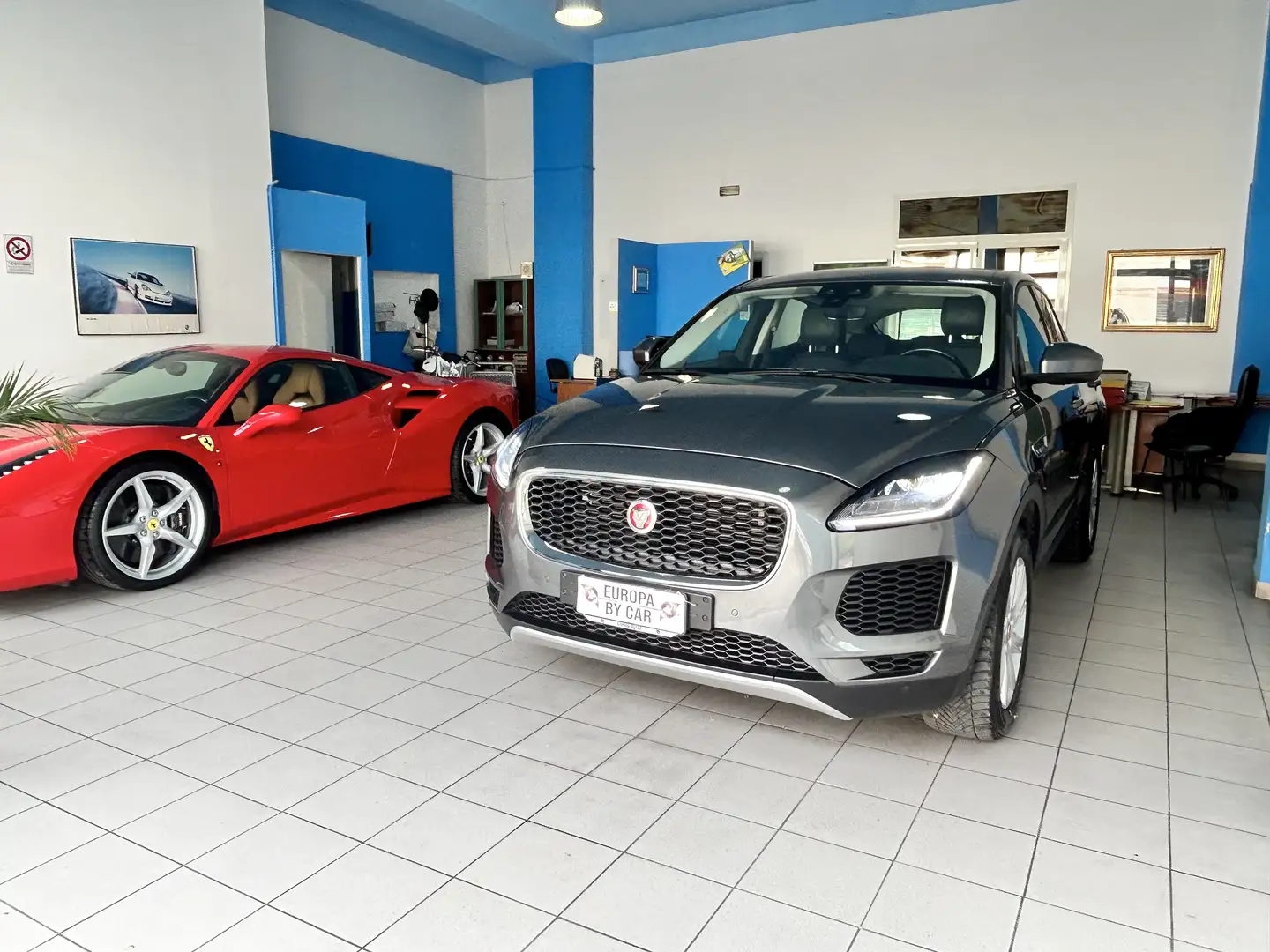 Jaguar E-Pace 2.0d i4 R-Dynamic awd 150cv auto Gris - 1