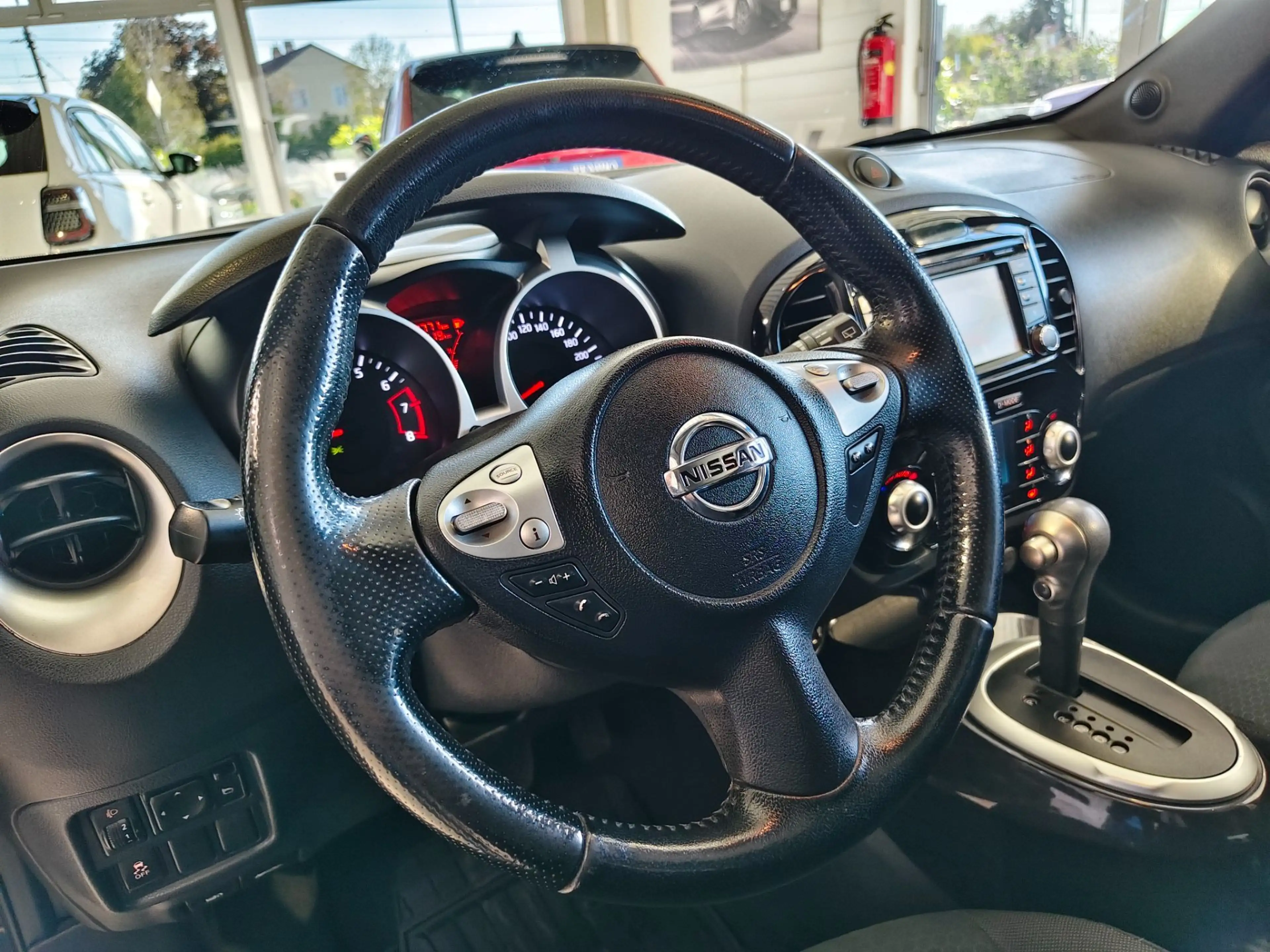 Nissan Juke 1,6 Acenta CVT — photo 8