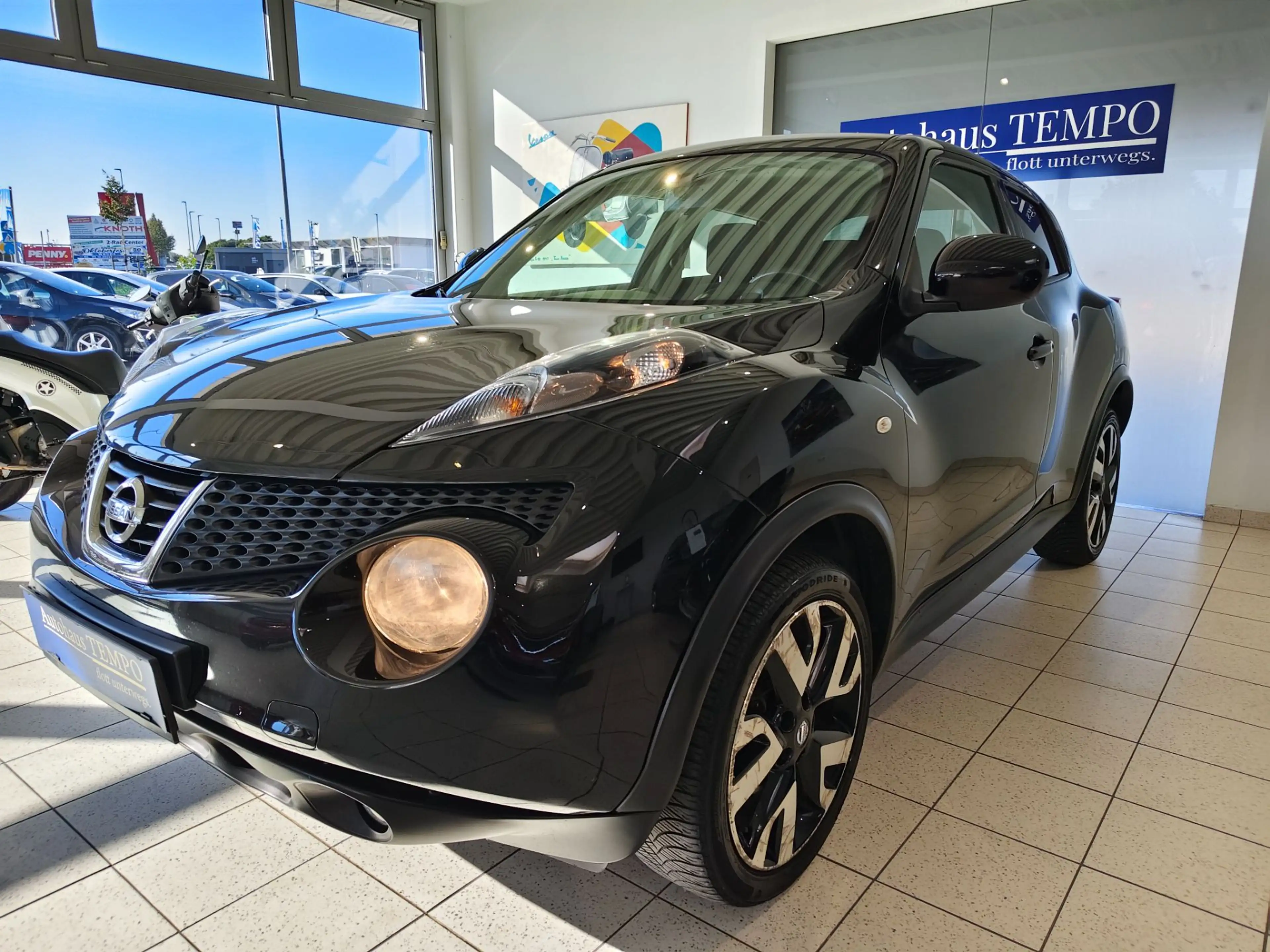 Nissan Juke 1,6 Acenta CVT — photo 2