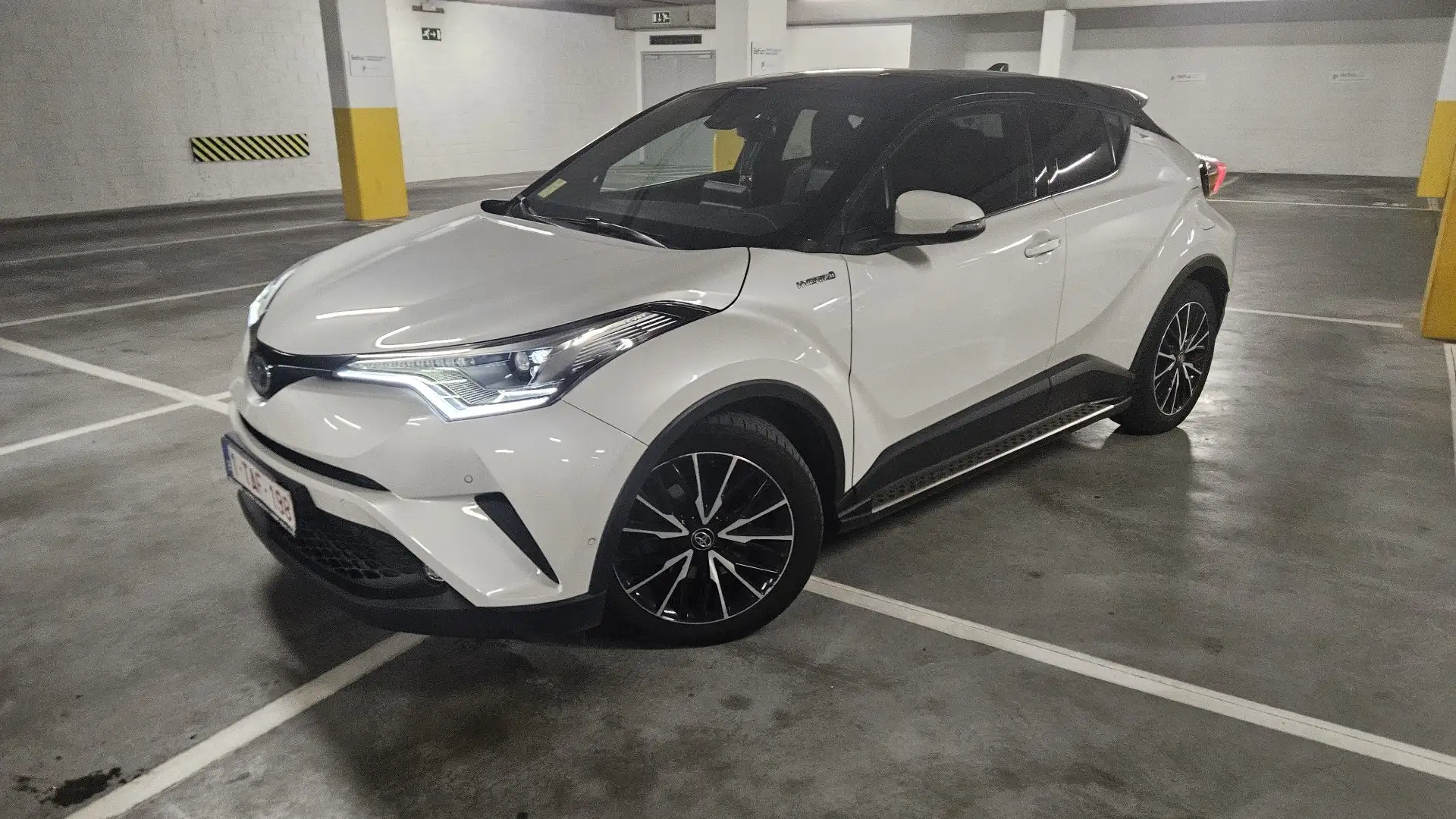 Toyota HDJ Prachtige Toyota C-HR Hybrid 2018 |

Automaat | Ze Blanco - 2