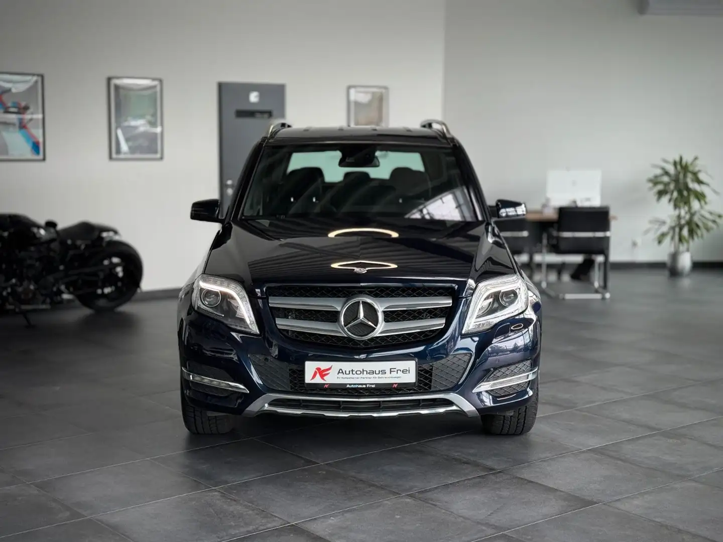 Mercedes-Benz GLK 220 4Matic *Bi-Xenon*1.Hand*Scheckheft*AHK* Bleu - 1