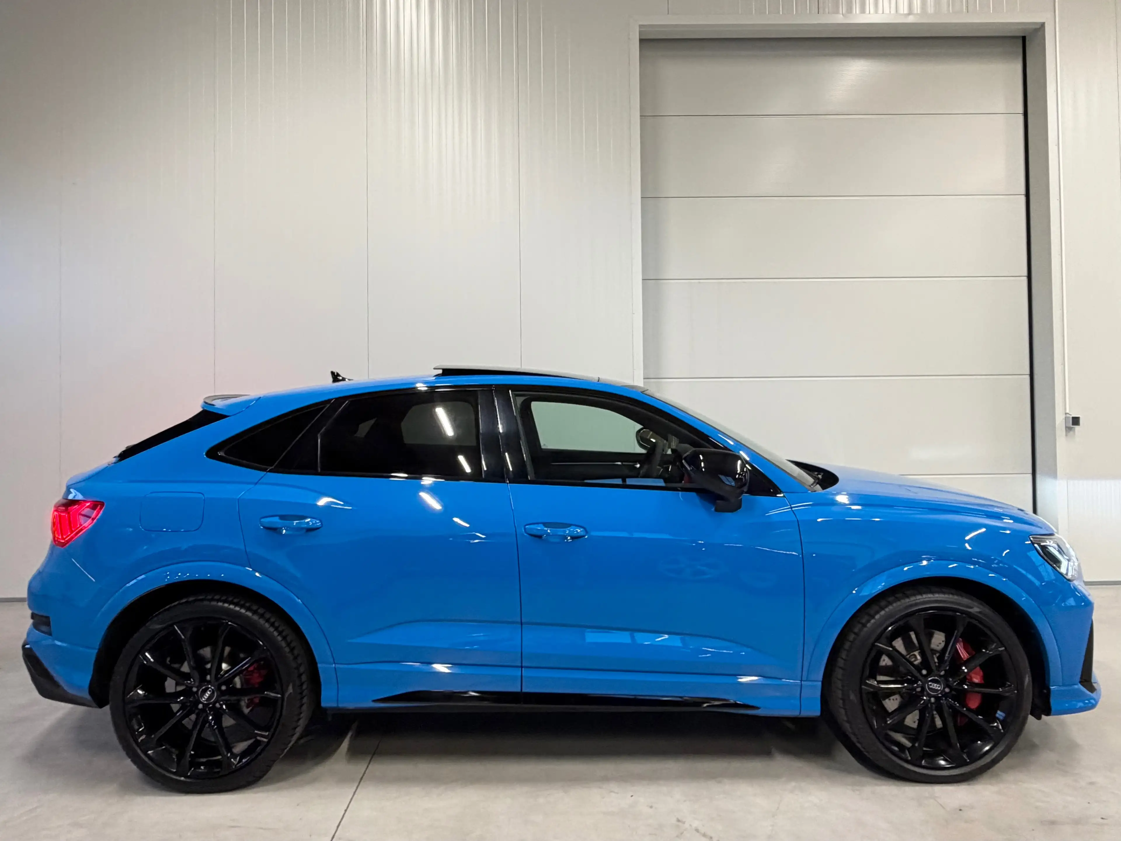 Audi RS Q3 2.5 TFSI quattro *LED-MATRIX*21-ZOLL*TURBOBLAU* — photo 13