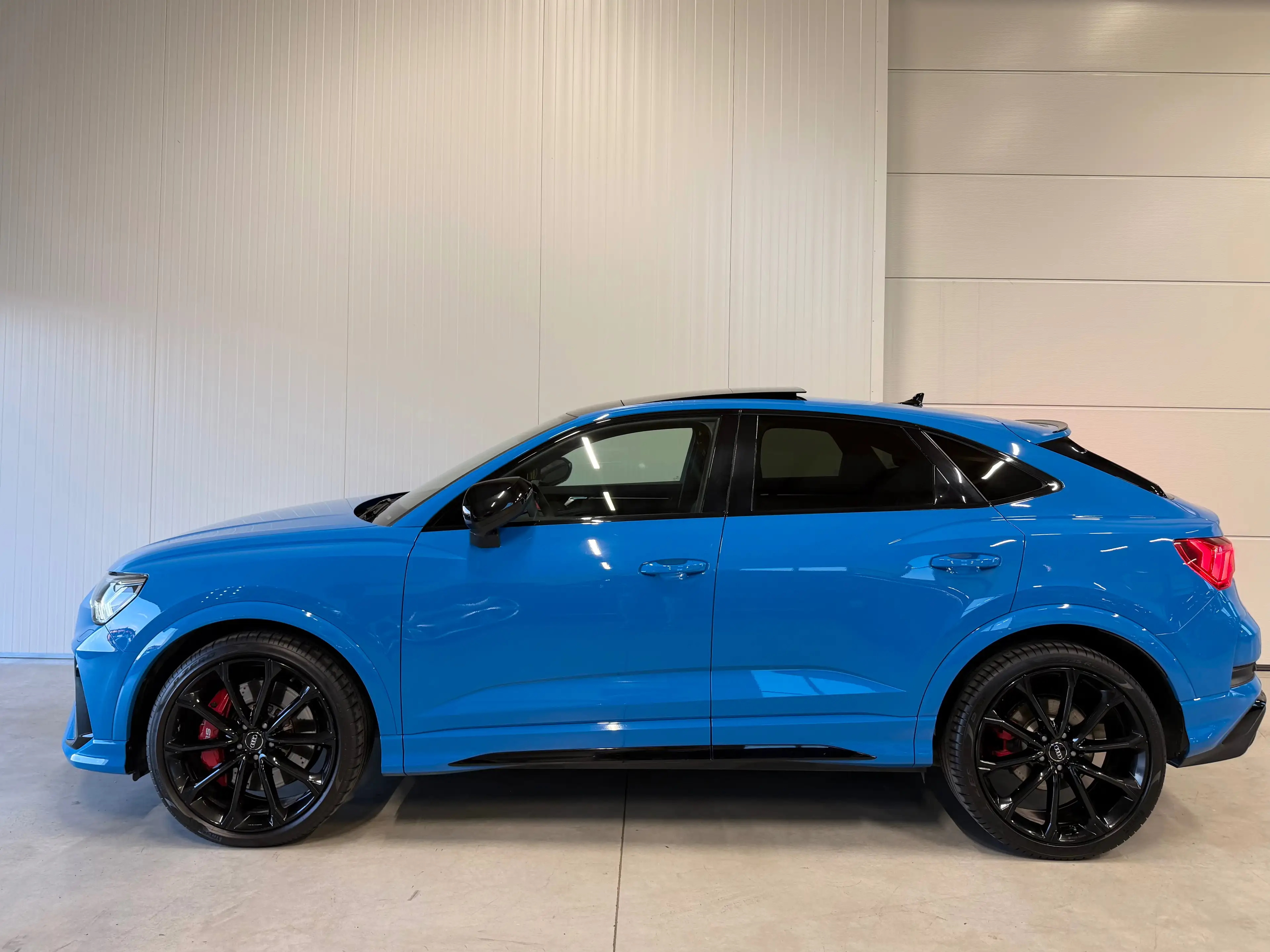 Audi RS Q3 2.5 TFSI quattro *LED-MATRIX*21-ZOLL*TURBOBLAU* — photo 9