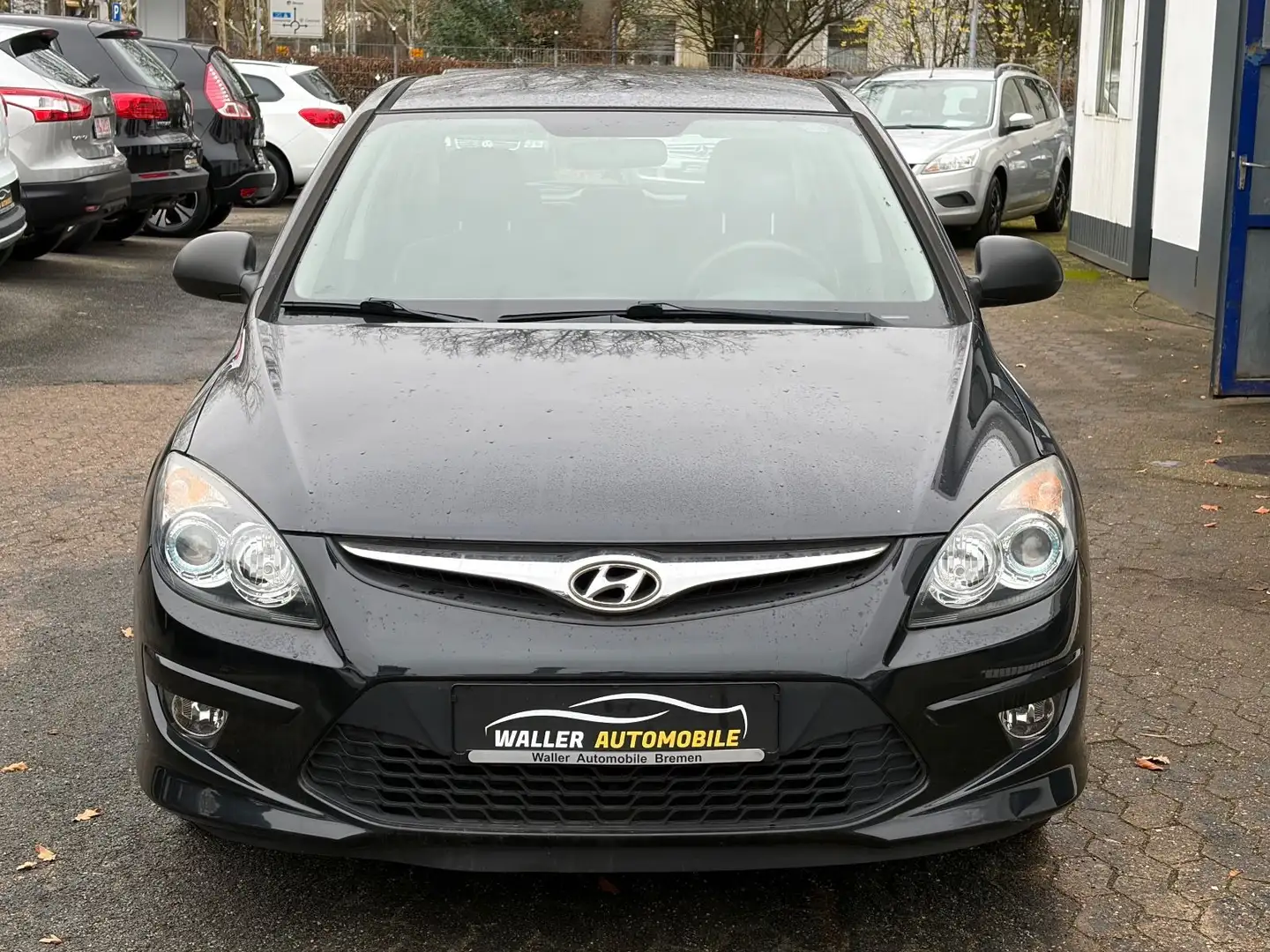 Hyundai i30 1.4 Lim. Edition+ Schwarz - 2