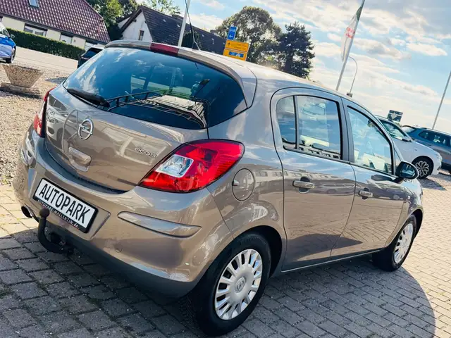 Opel Corsa view 6