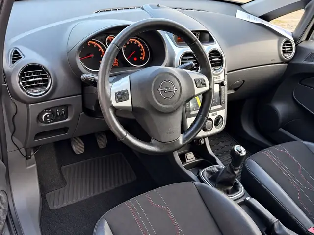 Opel Corsa view 12