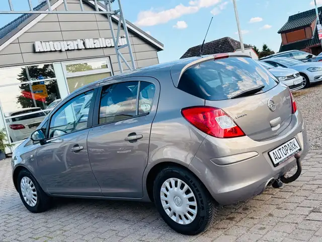Opel Corsa view 5