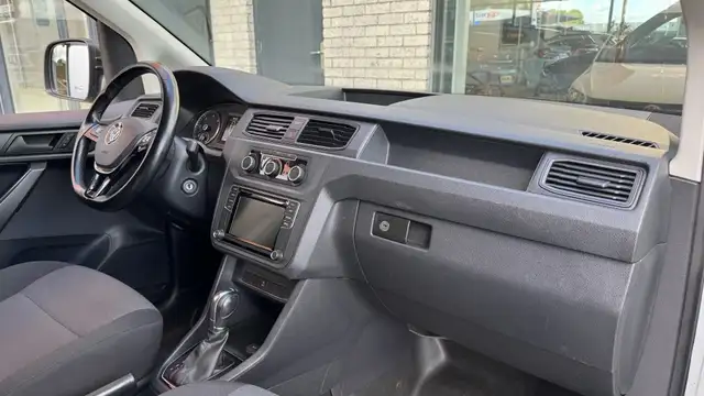 Volkswagen Caddy view 13
