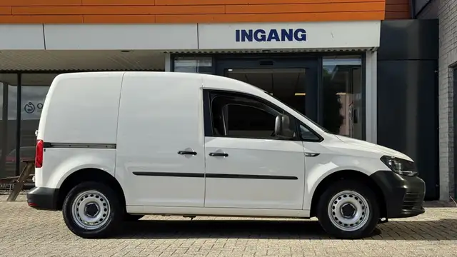 Volkswagen Caddy view 5
