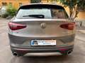 Alfa Romeo Stelvio 2.2 Turbodiesel 180 CV AT8 Q4 Executive "ProMMo" Gris - thumbnail 4