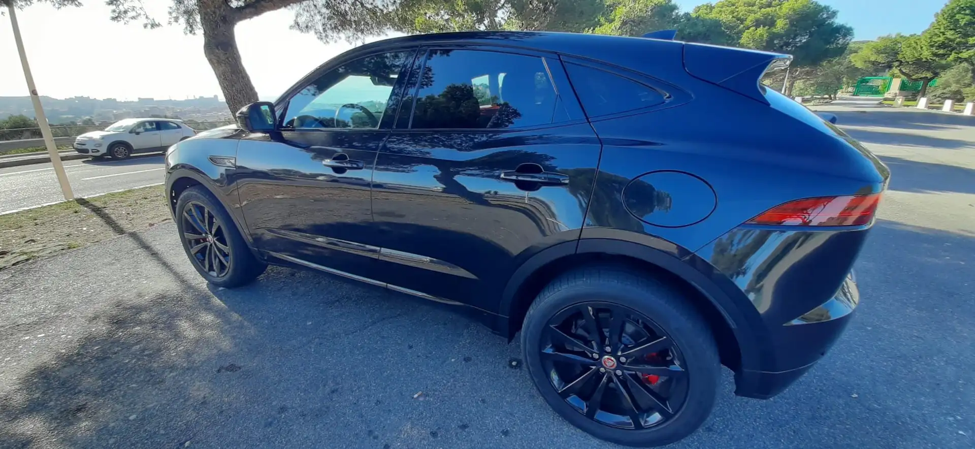 Jaguar E-Pace 2.0 P300 Sport awd auto Black - 1