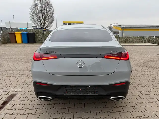 Mercedes-Benz GLC view 13