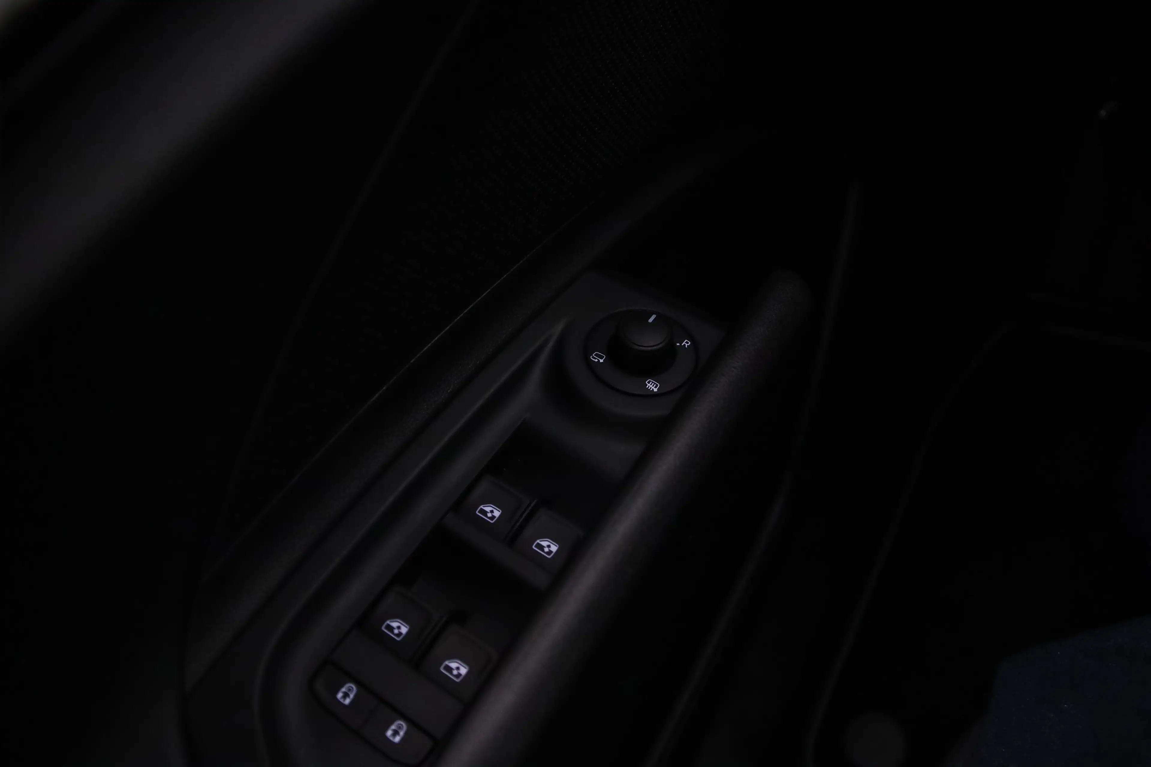 Skoda Elroq Elektromotor 61 kWh 190pk Sportline — photo 11