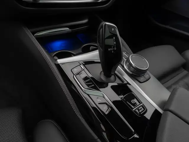 BMW K view 23
