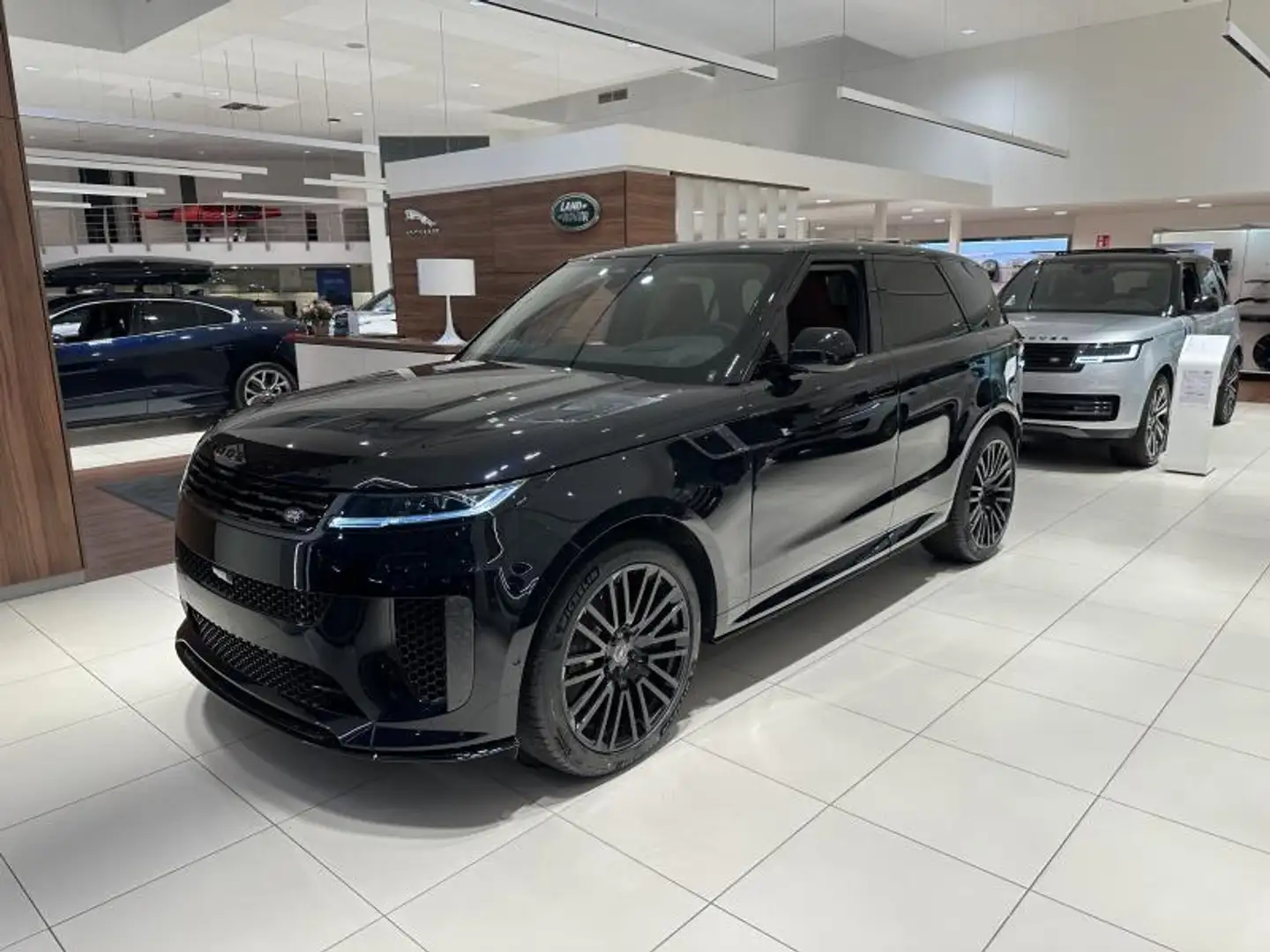 Land Rover Range Rover Sport SV Edition Two P635 Noir - 1