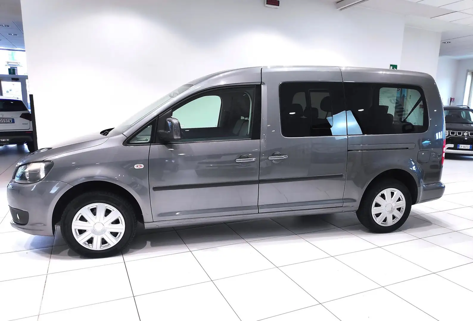 Volkswagen Caddy Caddy 2.0 Ecofuel 7 POSTI Trendline Maxi*7 POSTI* Grigio - 1