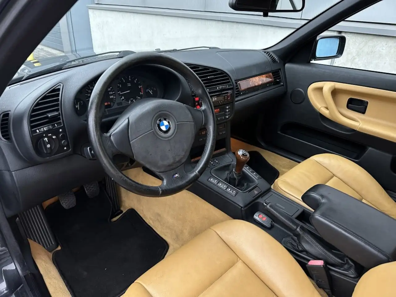 BMW 318 3-serie Cabrio 318i Executive | Origineel NL | 2de, foto 12