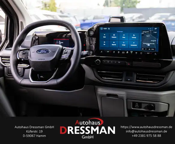 Ford Tourneo Custom view 14