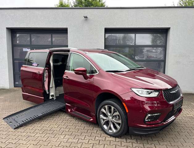 Imagine Chrysler Pacifica Braunability Behindertengerecht Rollstuhlrampe