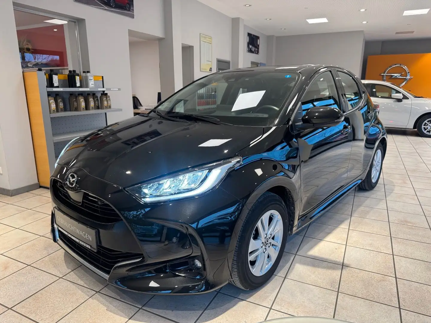 Mazda 2 Hybrid 1.5L VVT-i 116 PS AT FWD Чорний - 1